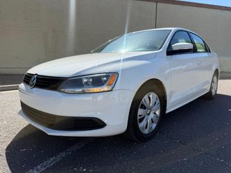 2012 VW JETTA SE, COLD AC, GREAT ON GAS, RUNS GREAT, NICE CAR, FINANCE AVAILABLE 🚘