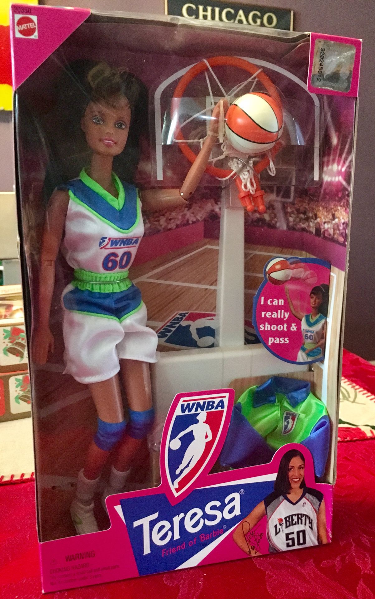 待望☆】 Christie Friend of Barbie WNBA figurine by Barbie - おもちゃ