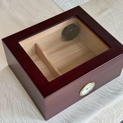 Humidifier for cigars