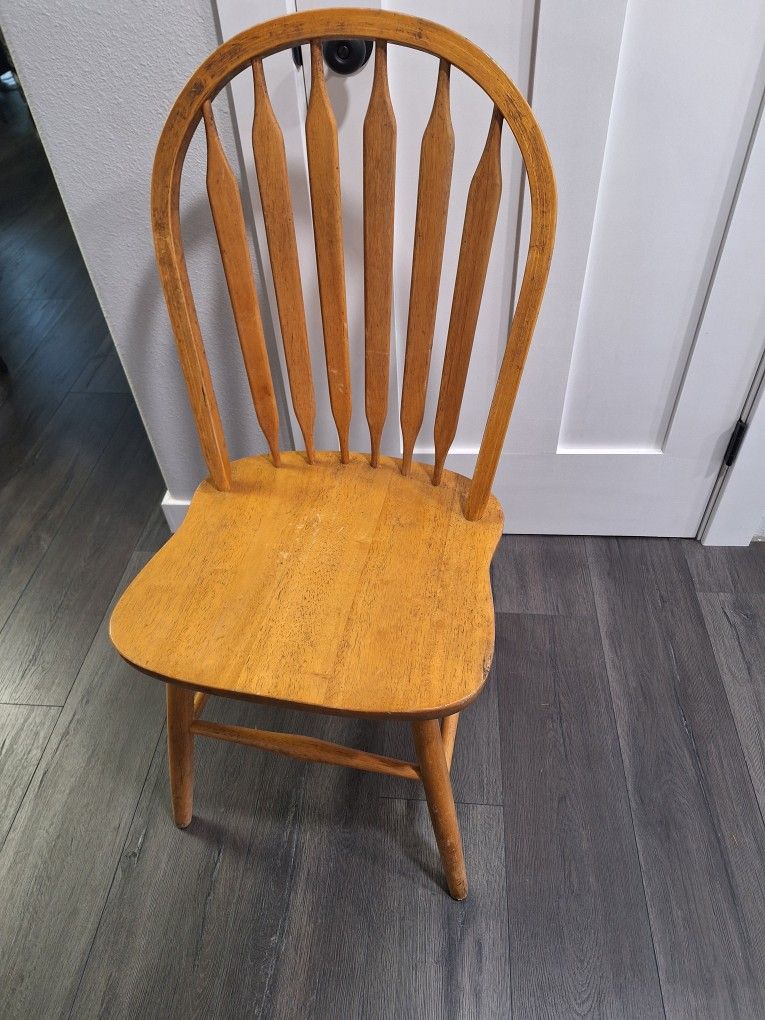 4 Dining Chairs