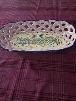 Temp-tations Ovenware Bread Basket