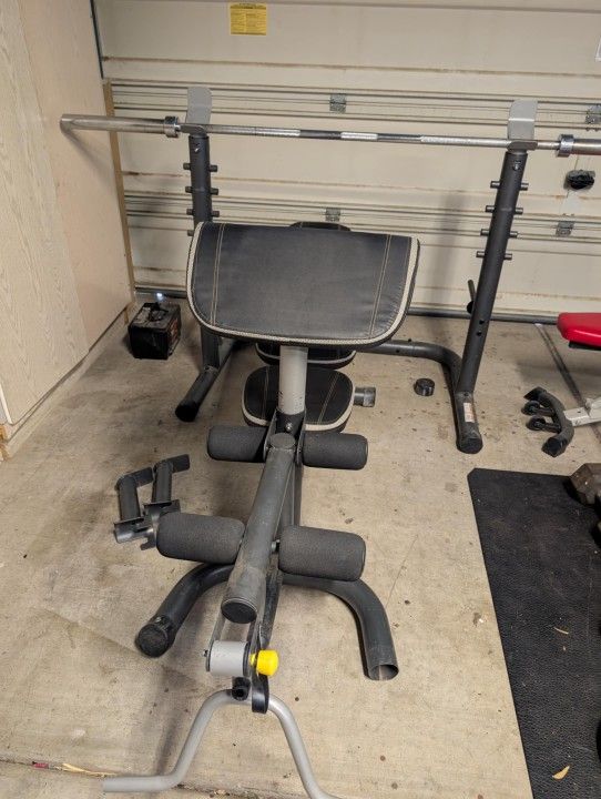 Weight Bench And Olympic Bar