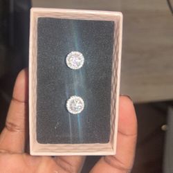 Halo Diamond Earrings 