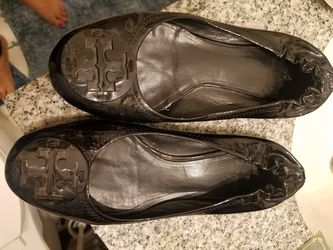 sz8.5 tory burch great con flats serious omly if up there availbl