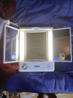 Conair vintage light up makeup mirror!