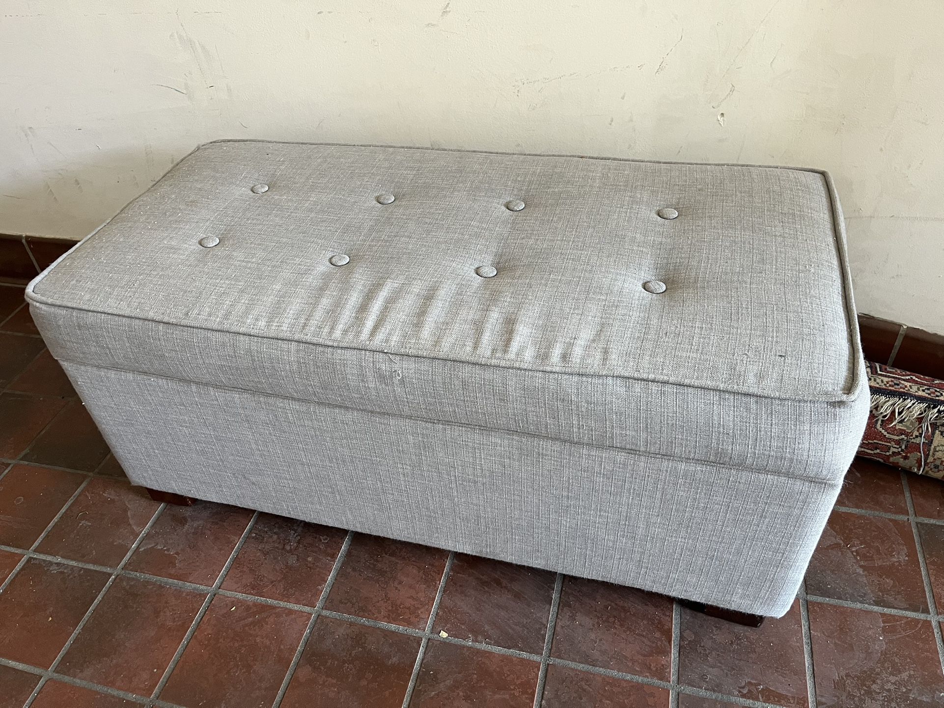 Shelton Tufted Top Storage Ottoman - Gray