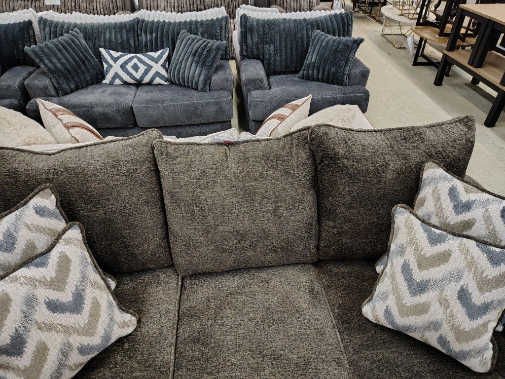 Deep Cushion Sofa Loveseat Set!