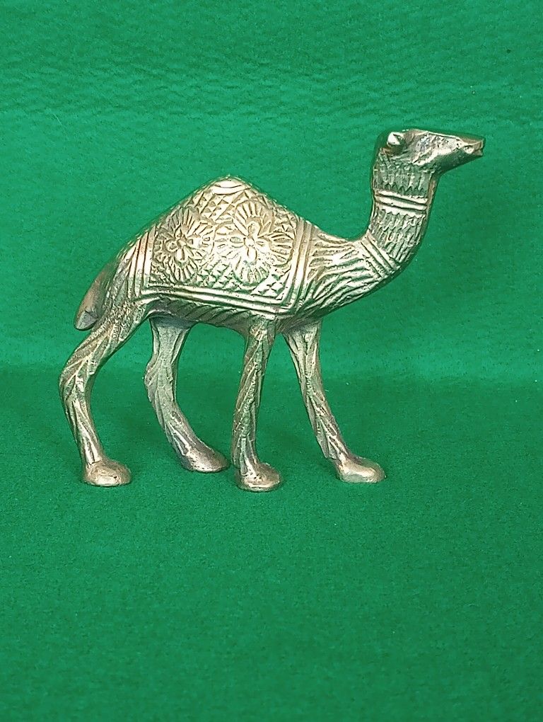Vintage Brass Camel
