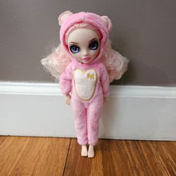 Rainbow Junior High PJ Party Bella Parker Doll Pink Teddy Bear Onesie Pajamas