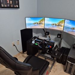 Flight And Racing Simulator. Simulador De Vuelo Y De Carreras De Carro