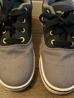 Heelys Size 3 (Yth/Big boys)