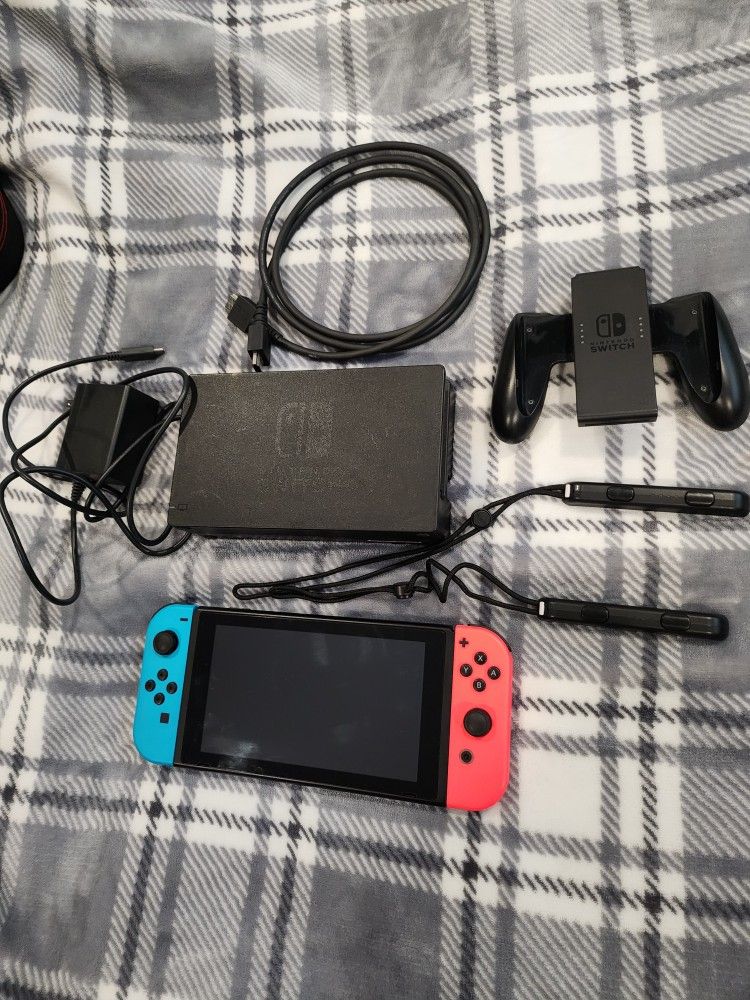 Nintendo SWITCH V2 