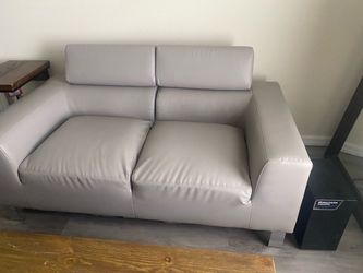 Modern Grey 2-Seater Couch with Adjustable Headrests