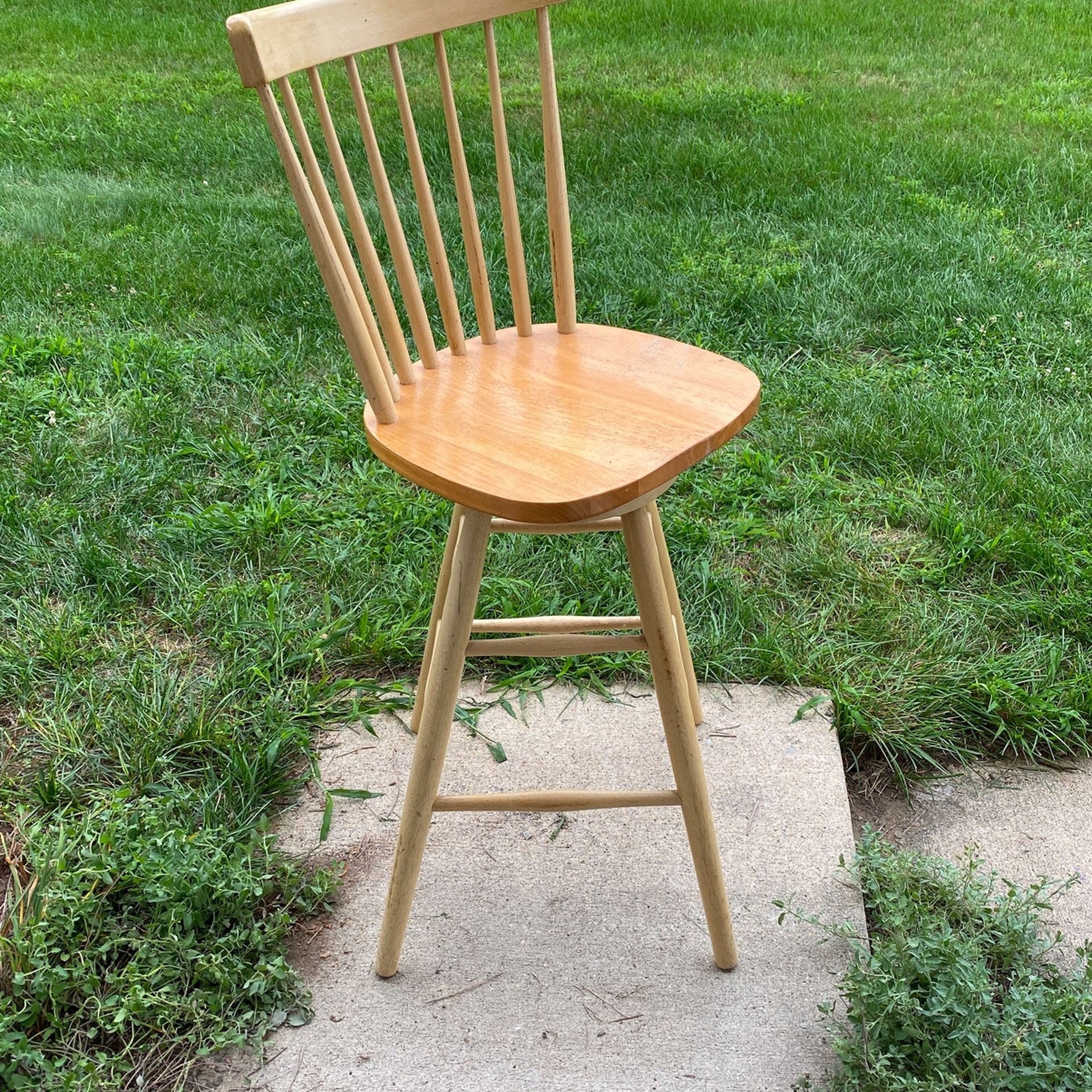 SWIVEL WORK BENCH STOOL /CHAIR