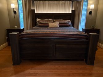Rustic King Bedroom Set, Ashley Furniture, Great Condition!