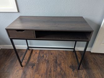 Compact Writing Desk