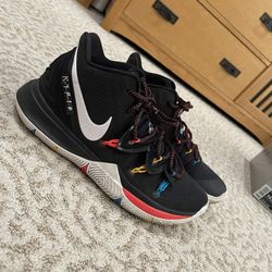 Kyrie 5 Friends Size 10.5