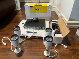 Eleoption Security cameras kit. New ELEOPTION 5-in-1 Security Camera System (Model: K3043HV-White) New / Open Box (Retail value $459.99 as shown in im