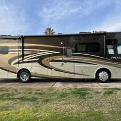 2014 Thorcoach Palazzo