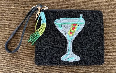 BEADED WRISTLET CHAMPAGNE DESIGN NEW