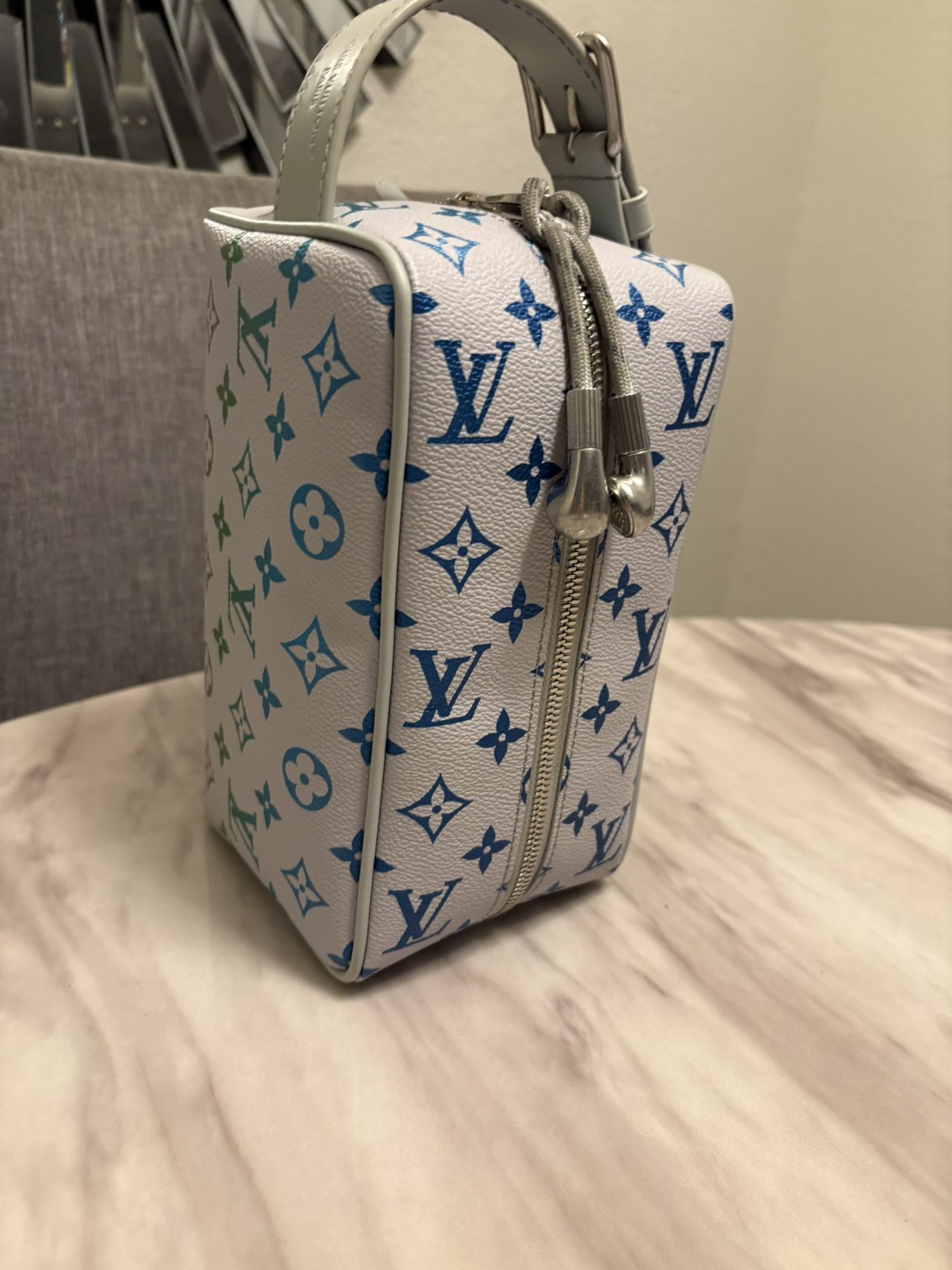 Louis Vuitton M14034