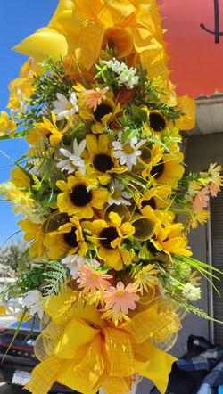 Sunflower swag $45