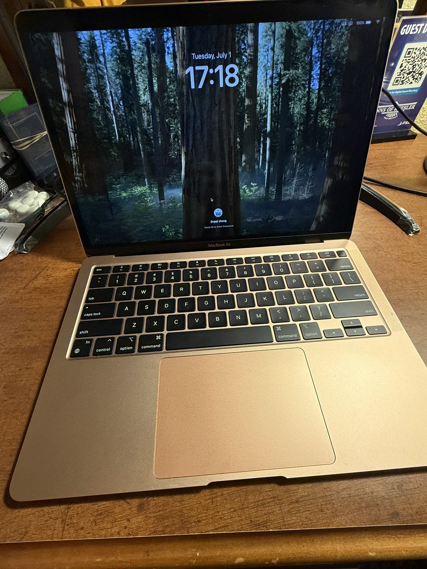 MacBook Air A2337 13 In 2020 Silver M1 256GB 8GB RAM Gold Good Condition