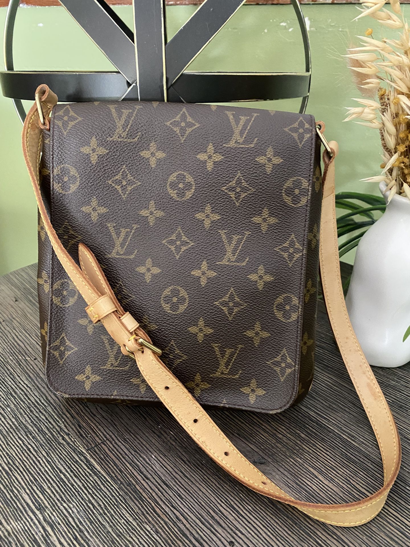 Louis Vuitton LV Shoulder Bag Musette Salsa short shoulder Monogram