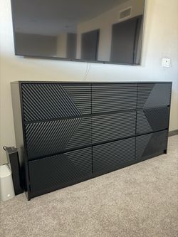 Modern Black 6-Drawer Dresser / Media Console