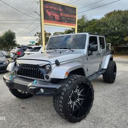 JEEP WRANGLER UNLIMITED SAHARA 2015