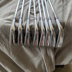 Titleist AP3 Iron Set