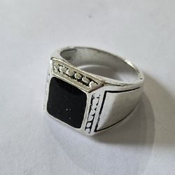 NEW MENS TITANIUM NEW SIZE 7 FOREVER WEAR SILVER  EBONY BLACK ETCHED DETAIL RING