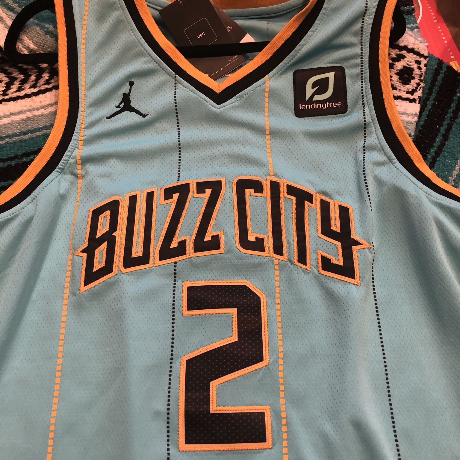 Lamelo Ball Hornets Buzz City Jersey L for Sale in Englishtown, NJ - OfferUp