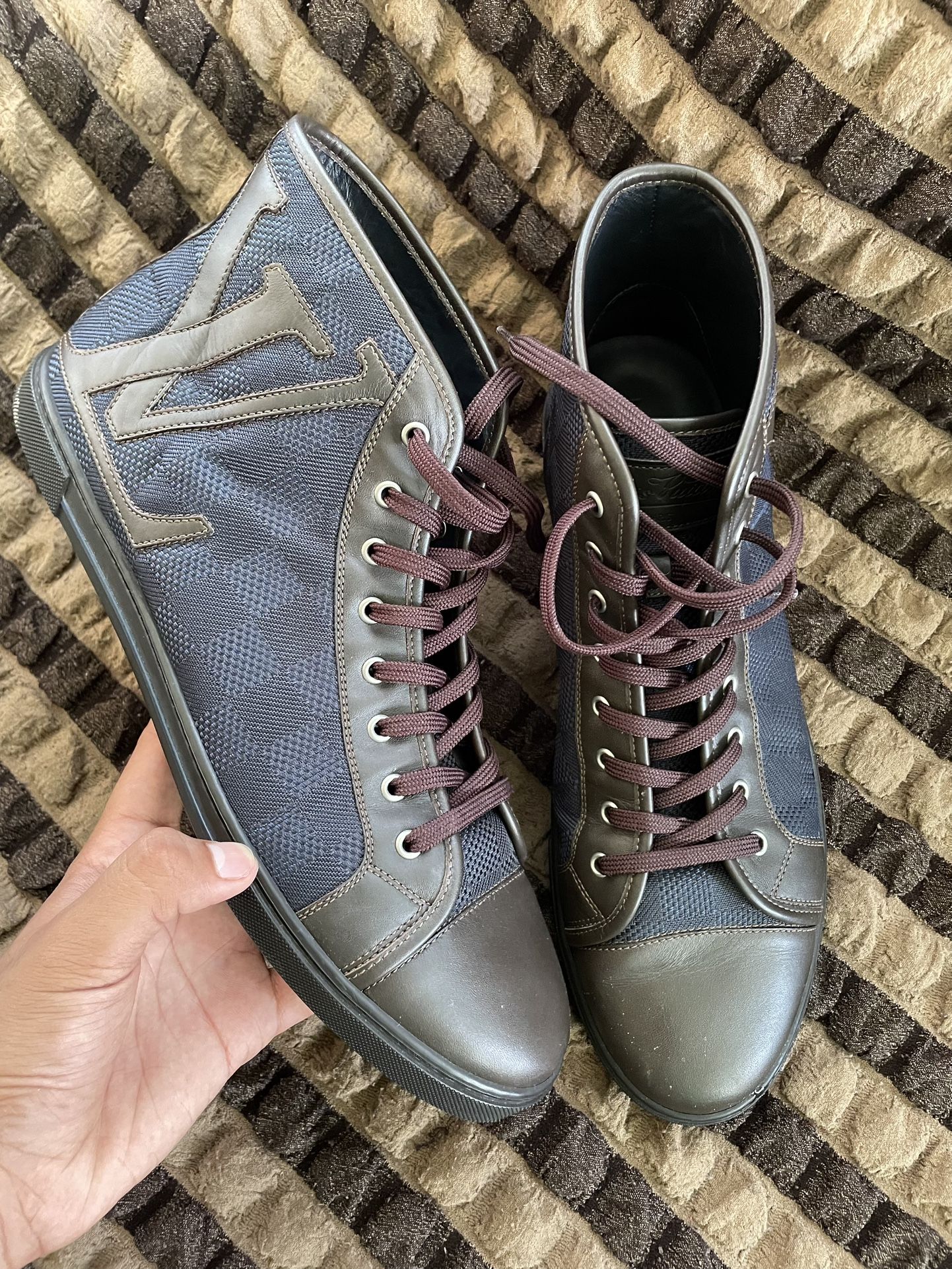 Authentic Louis Vuitton Shoe Size 9.5