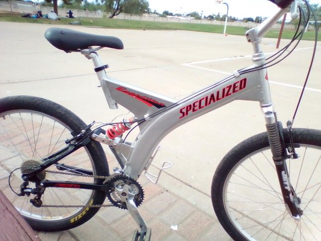 26 Inch Specialized Fsr Front And Back Suspension MAXXIS Hook.Worm Tires