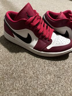 Jordan 1 Low Noble Red