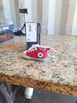 Converse size 1