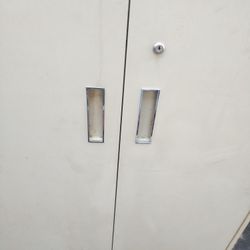 Metal  Cabinet. (Steelcase). 64.5"H 36"W 18"D. Has 5 Adjustable Shelves. Comes With Key. Miner Surface Rust You Can See On The Pictures. 