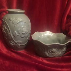 Porcelain Flower vase and dish