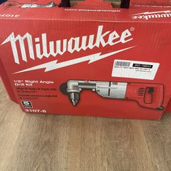 Milwaukee 1/2” Right Angle Drill Kit 