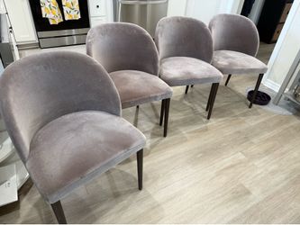 Set of 4 dining chairs