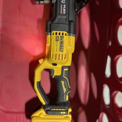 New Dewalt Flexvolt Hole Saw With 8 Amp Battery & Charger Included 
