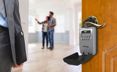 Master Lock weather resistant max security 5420D