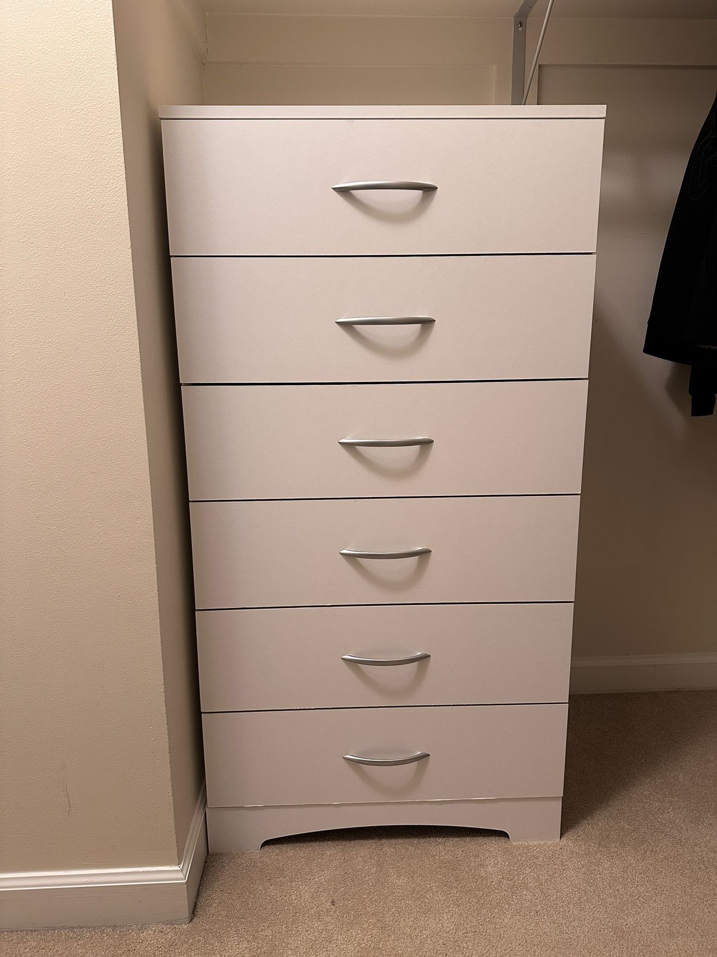6 Drawer Chest / Dresser 