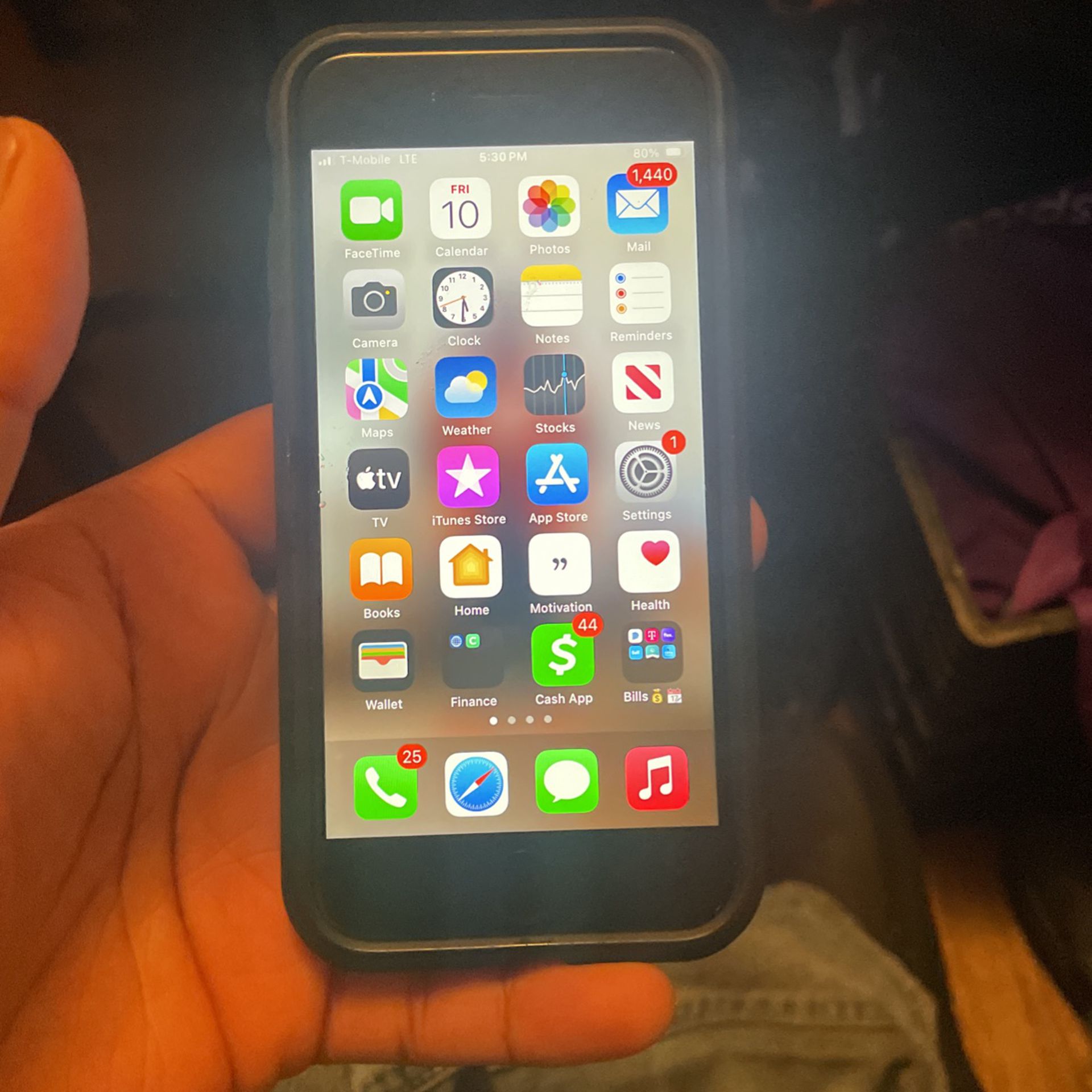 iPhone SE 2022 Edition  $300 Ono Unlocked For Any Company 
