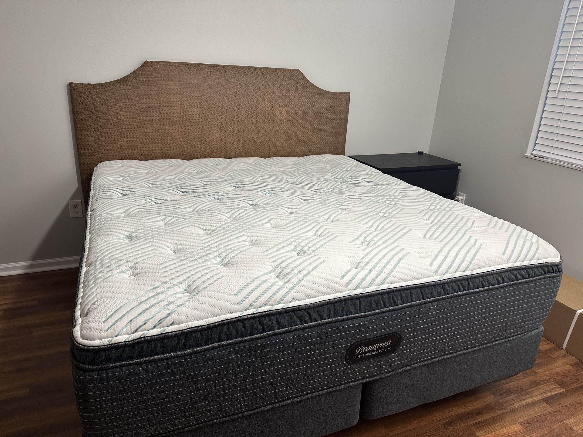 Beautyrest PressureSmart Lux Mattress and box Spring