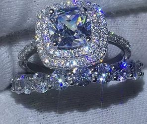 Wedding ring/engagement ring