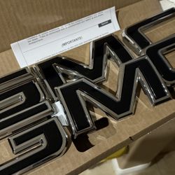 GMC EMBLEM OEM