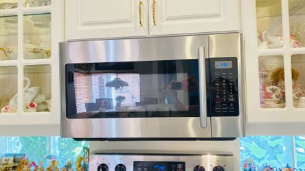 Samsung over the range stainless steel microwave oven