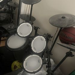 Roland Drum Set